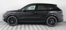 Porsche Cayenne Base AWD 2026