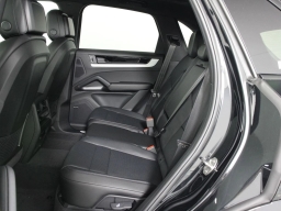 Porsche Cayenne Base AWD 2026