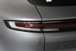 Porsche Cayenne Base AWD 2026