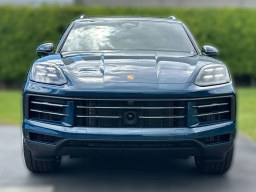 Porsche Cayenne Base AWD 2026