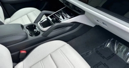 Porsche Cayenne Base AWD 2026