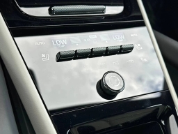 Porsche Cayenne Base AWD 2026