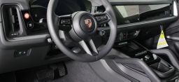 Porsche Cayenne Base AWD 2026