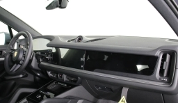 Porsche Cayenne Base AWD 2026