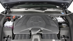 Porsche Cayenne Base AWD 2026