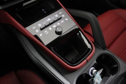 Porsche Cayenne Base AWD 2026
