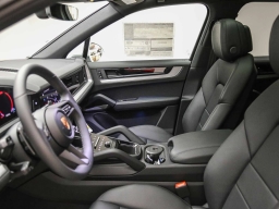 Porsche Cayenne Base AWD 2026