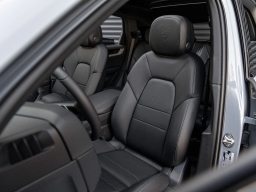 Porsche Cayenne Base AWD 2026