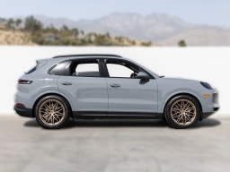 Porsche Cayenne Base AWD 2026