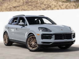 Porsche Cayenne Base AWD 2026