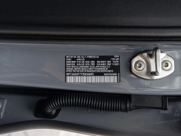 Porsche Cayenne Base AWD 2026