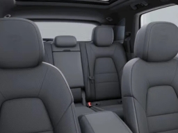 Porsche Cayenne Base AWD 2026