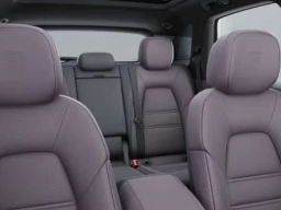 Porsche Cayenne Base AWD 2026