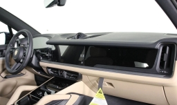 Porsche Cayenne Base AWD 2026