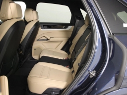 Porsche Cayenne Base AWD 2026