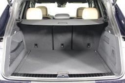 Porsche Cayenne Base AWD 2026