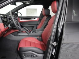 Porsche Cayenne Base AWD 2026