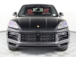 Porsche Cayenne Base AWD 2026