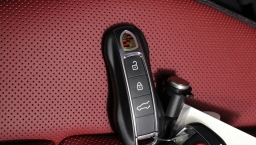 Porsche Cayenne Base AWD 2026
