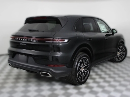 Porsche Cayenne Base AWD 2026