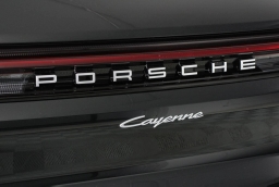 Porsche Cayenne Base AWD 2026