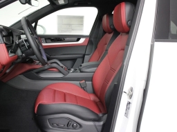 Porsche Cayenne Base AWD 2026