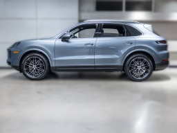 Porsche Cayenne Base AWD 2026