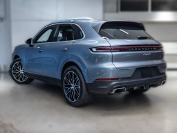 Porsche Cayenne Base AWD 2026