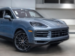 Porsche Cayenne Base AWD 2026