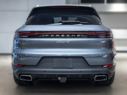 Porsche Cayenne Base AWD 2026