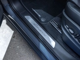 Porsche Cayenne Base AWD 2026