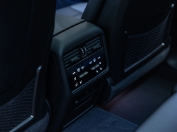 Porsche Cayenne Base AWD 2026