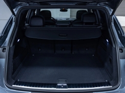 Porsche Cayenne Base AWD 2026