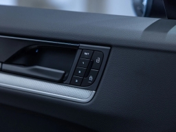 Porsche Cayenne Base AWD 2026