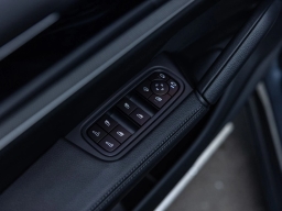Porsche Cayenne Base AWD 2026