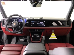 Porsche Cayenne Base AWD 2026