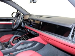 Porsche Cayenne Base AWD 2026