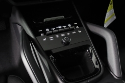 Porsche Cayenne Base AWD 2026