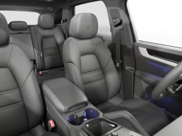 Porsche Cayenne Base AWD 2026