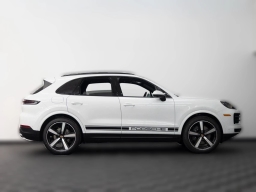 Porsche Cayenne Base AWD 2026