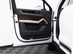 Porsche Cayenne Base AWD 2026