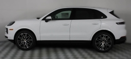Porsche Cayenne Base AWD 2026