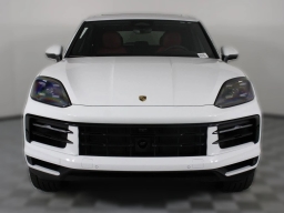 Porsche Cayenne Base AWD 2026
