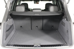 Porsche Cayenne Base AWD 2026
