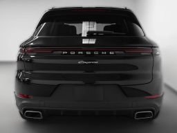 Porsche Cayenne Base AWD 2026