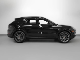 Porsche Cayenne Base AWD 2026