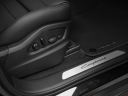 Porsche Cayenne Base AWD 2026