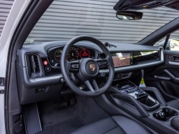 Porsche Cayenne Base AWD 2026