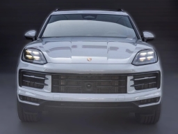 Porsche Cayenne Base AWD 2026
