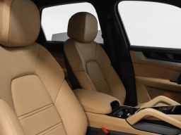 Porsche Cayenne Base AWD 2026